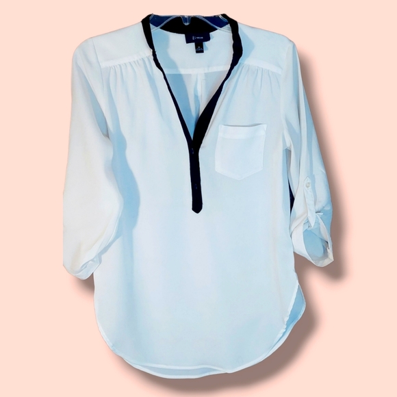 B-Wear | Women's Sheer White Tunic | Size Medium | Front Pocket | Work | - Picture 1 of 6